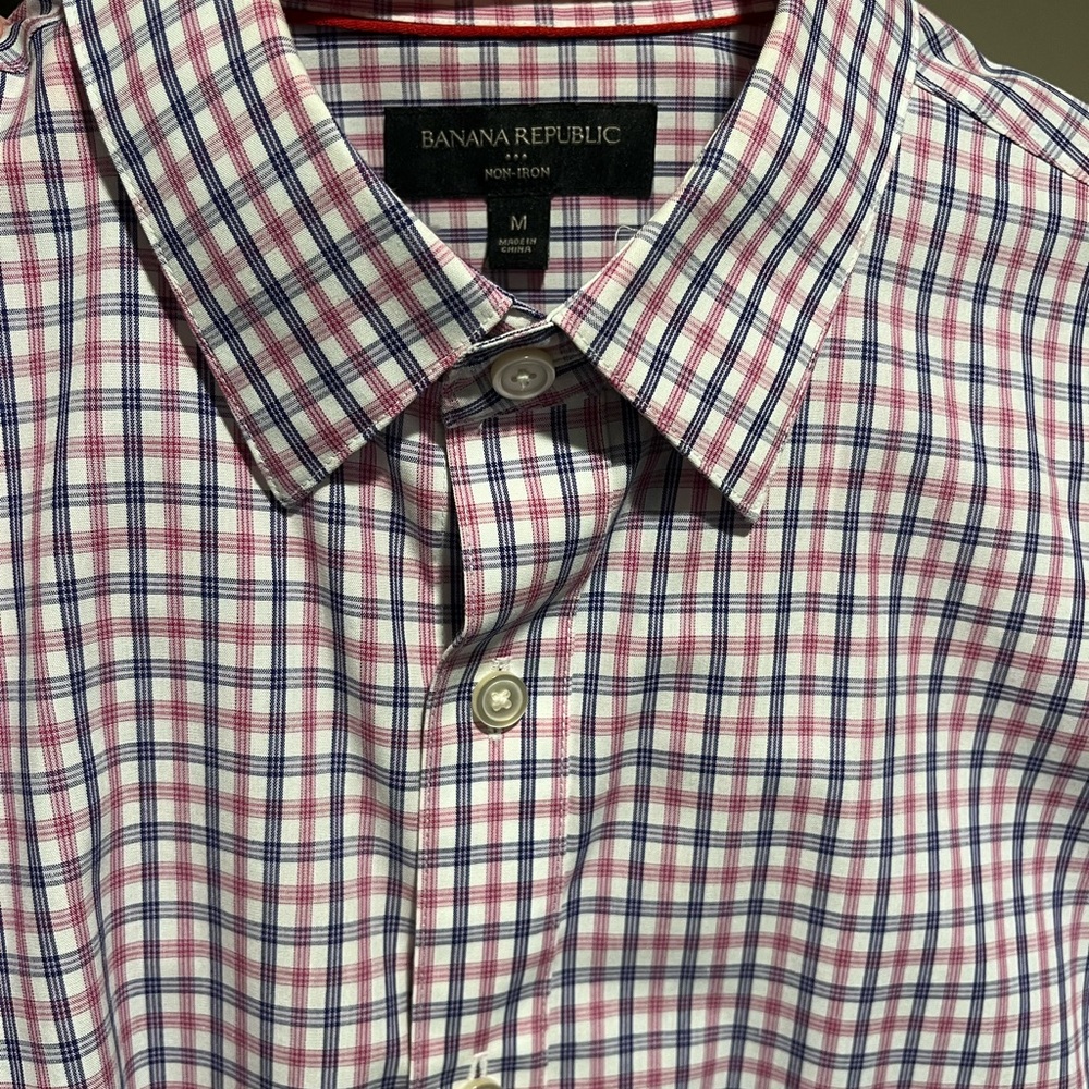 Banana Republic Men's Checkered Shirt - Untucked Fit. Red, Blue, and White